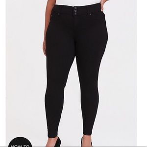Torrid black denim jeggings
